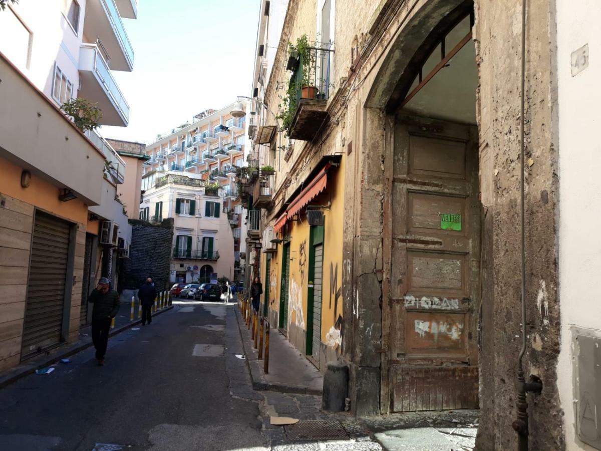 Vomero House With Free Parking 410 Cm Naples Exterior photo